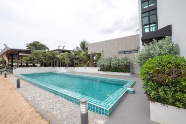 Hotel Capital O 1088 Golden Dragon Beach Resort