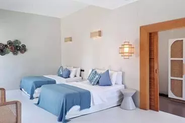 هتل Vela Villa Chaam
