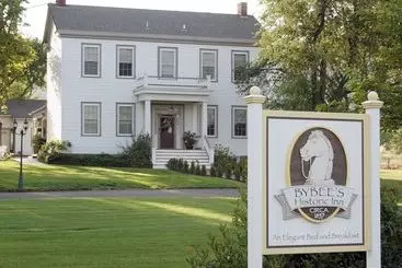 Aamiaismajoitus (B&B) Bybee's Historic Inn
