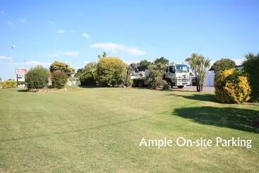 Motel Hi Way Motor Inn