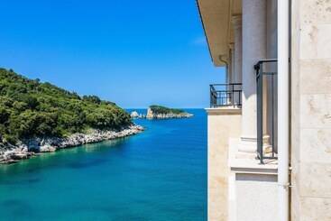 آپارتمانهای توریستها Regina Del Mare