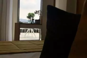 آپارتمان‌های توریست‌ها Grey Pearls Suites