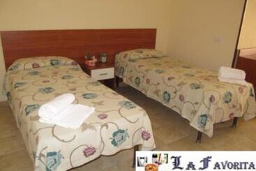 مسافرخانه La Favorita