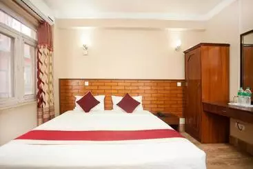 هتل Nhu Rajdhani Guest House By Oyo Rooms