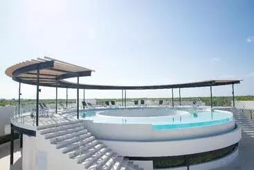 آپارتمان The Panoramic By Xperience Hotels