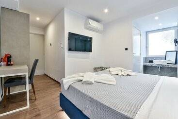 酒店 Aeolos Luxury Suites