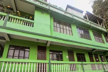 Hotel Batasia Loop By Oyo Rooms