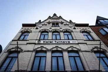 Hotell Corsendonk Turnova