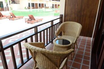 בית מלון כפרי Saksiri Riverside Boutique