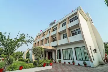Hotel Nestway By Oyo Rooms