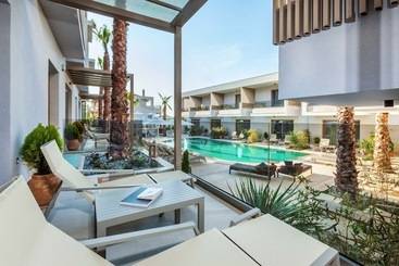 Szálloda Pefki Deluxe Residences