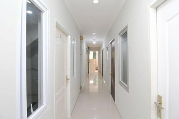 הוסטל Kamar Keluarga Bandara Iii Syariah