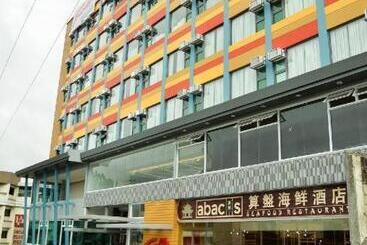 Travelite Hotel Legarda