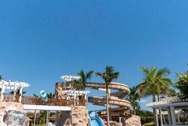 Szálloda Crusoe Cabins Casobe