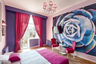 מלון דירות Art  Dom Rerikha