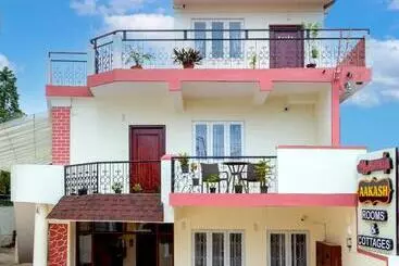 Hotell Aakash Rooms And Cottages