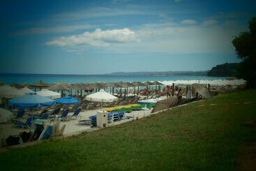 Turista apartmanok Phyllis Maisonettes