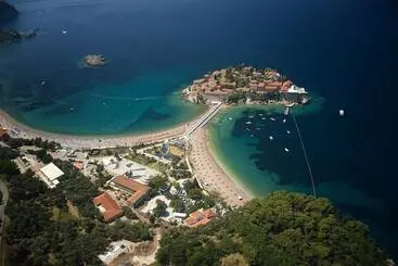 Almare Apartments  Budva