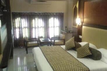 Shanti Bhawan Heritage Hotel Jodhpur