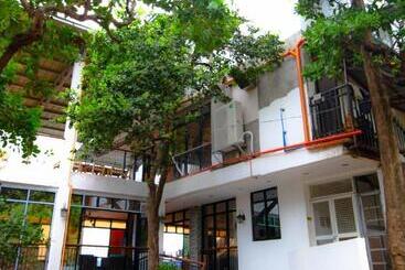 Hotel Skylodge Resort