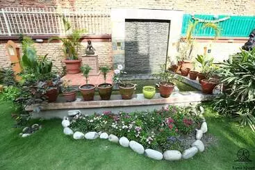 Hotel Aarya Chaitya Inn