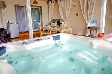 דירות לתיירים Villa Amidala   Waingapu