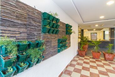 מלון דירות Sanctum Suites Whitefield Bangalore