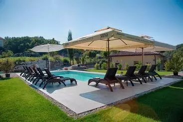 Majatalo Guest House Stancija Kovacici