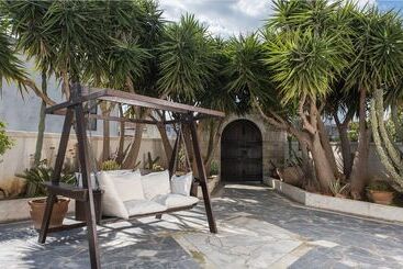 آپارتمان‌های توریست‌ها Villa Tzivaeri