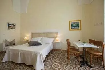 Aamiaismajoitus (B&B) Suite Nina 2
