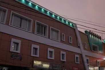 Hotel Embassy International