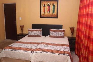 Bed and Breakfast Lecawi Guest House