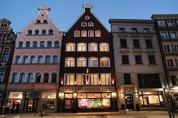 Hostal Apartamenty Chleb I Wino