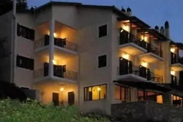 Pension (Hôtel basse catégorie) Amadriades