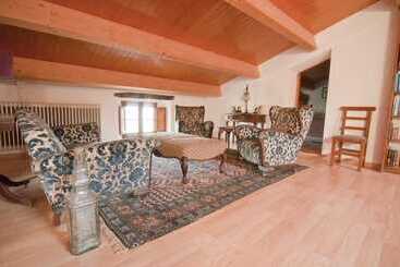 فندق ريفى Celler Colltor