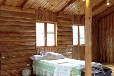 Hotel Agape Log Cabin