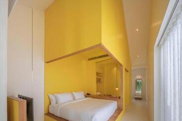 فندق Baan Pomphet