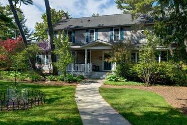 The Spring Lighthouse B&b