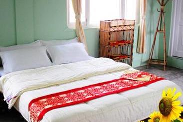 Pensionat 行者之家sunflower