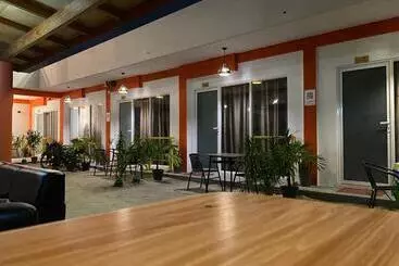 Pension Thoddoo White Sand Inn