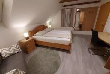 Retkeilymaja Wollsdorferhof