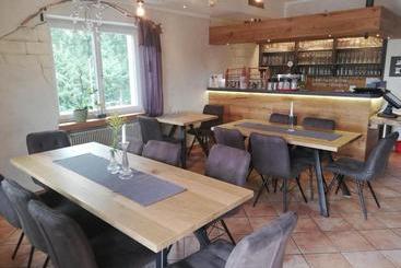 ホテル Waldgasthaus