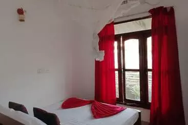 Hospedaria Nest Rest Inn