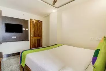 Hotel Treebo Sls Grand