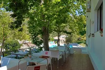 هتل Rural & Restaurante Las Camaretas