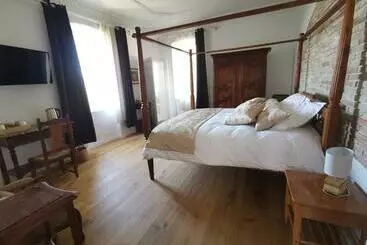 Pensionat Chateau De Saintgenix