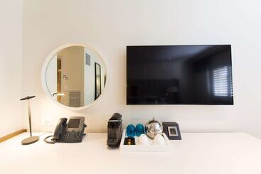 Mosaic Hotel Beverly Hills