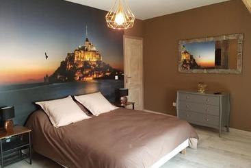 ペンション Les Escargots Du Mont