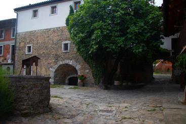 Hôtel Boutique Rooms& Winery žorž