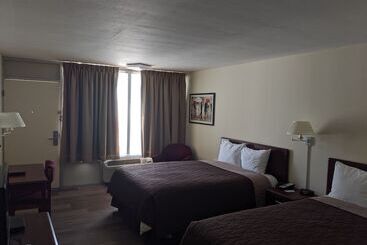 Otel Western Inn And Suites